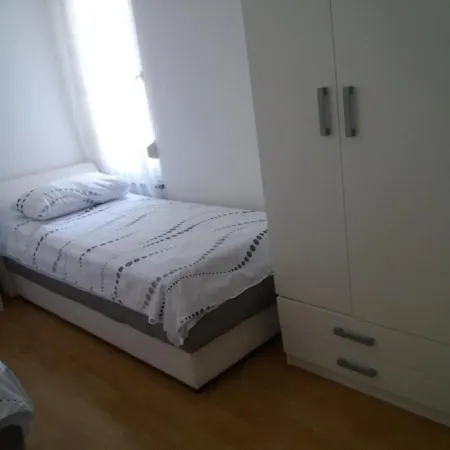 Apartman Tanya *